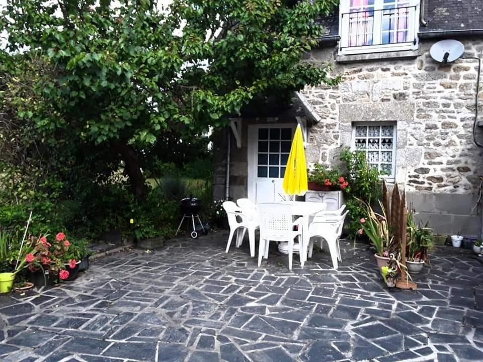 Ker Jerome - Traditional Stone Breton Cottage Near To Dinan Trelivan Eksteriør bilde